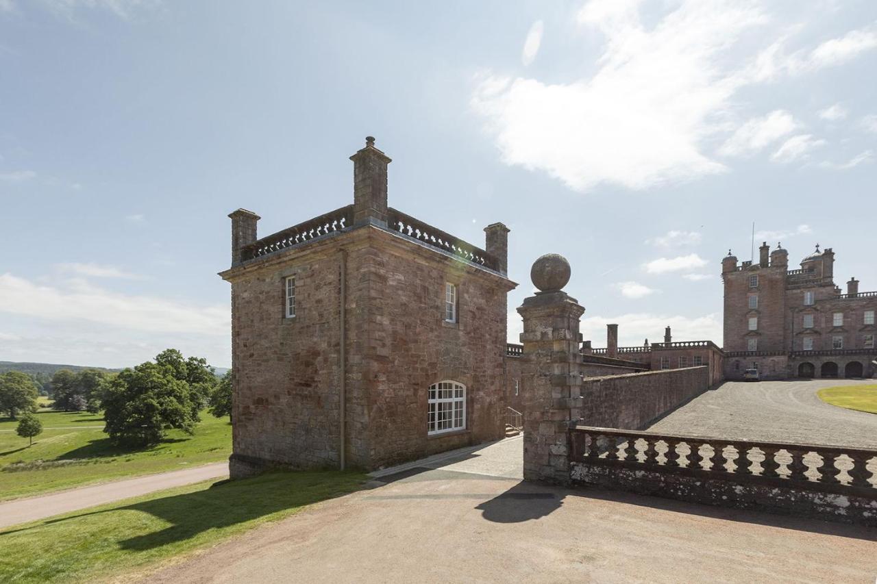 East Wing Thornhill (Dumfries and Galloway)